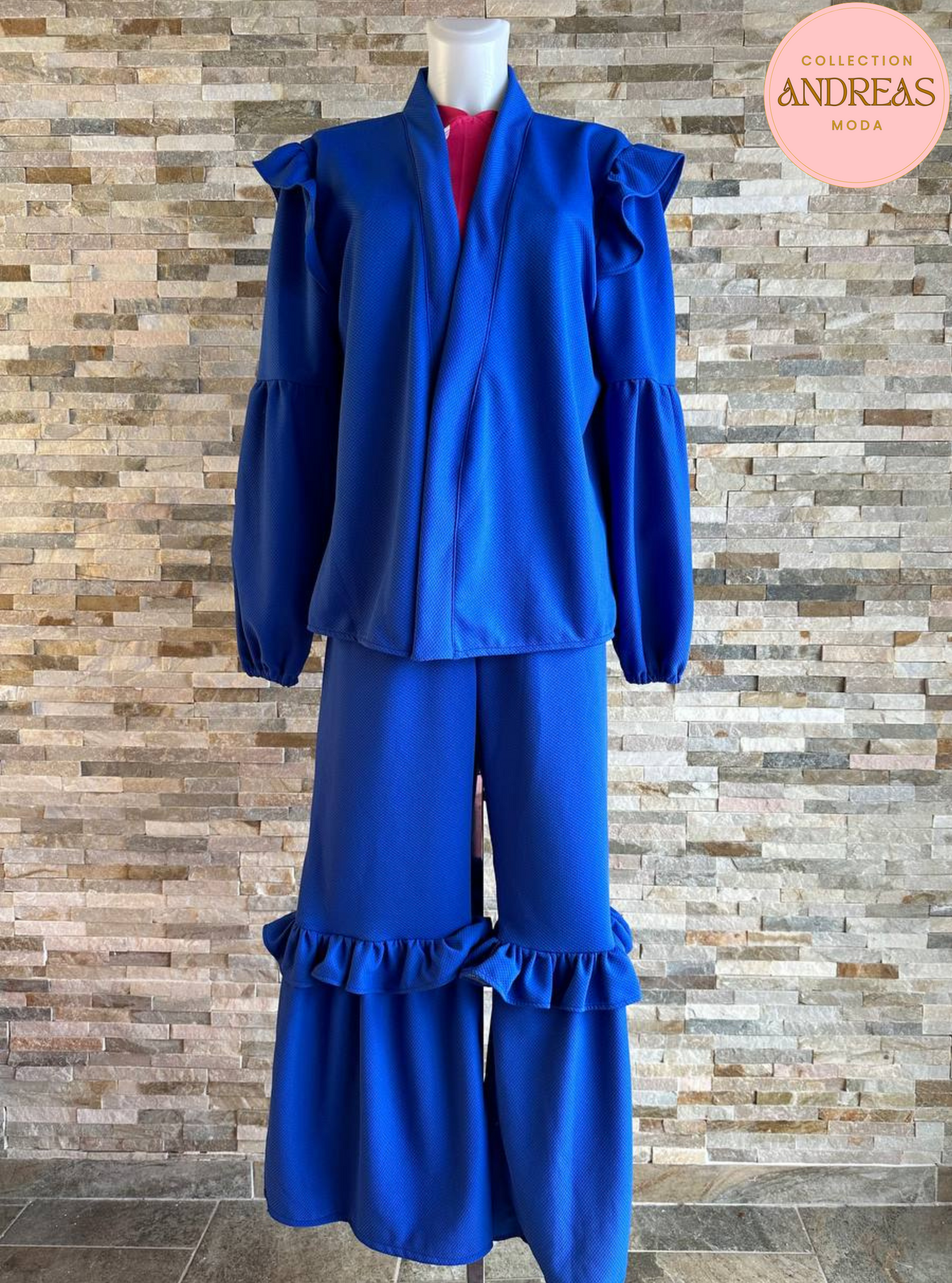 Conjunto de chaqueta y pantalon con volantes azul