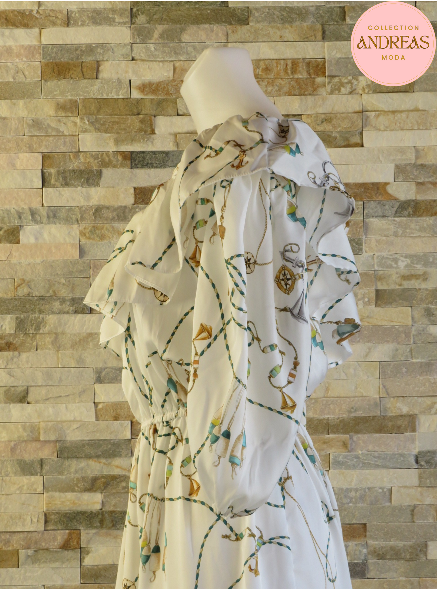 Vestido vaporoso con volantes