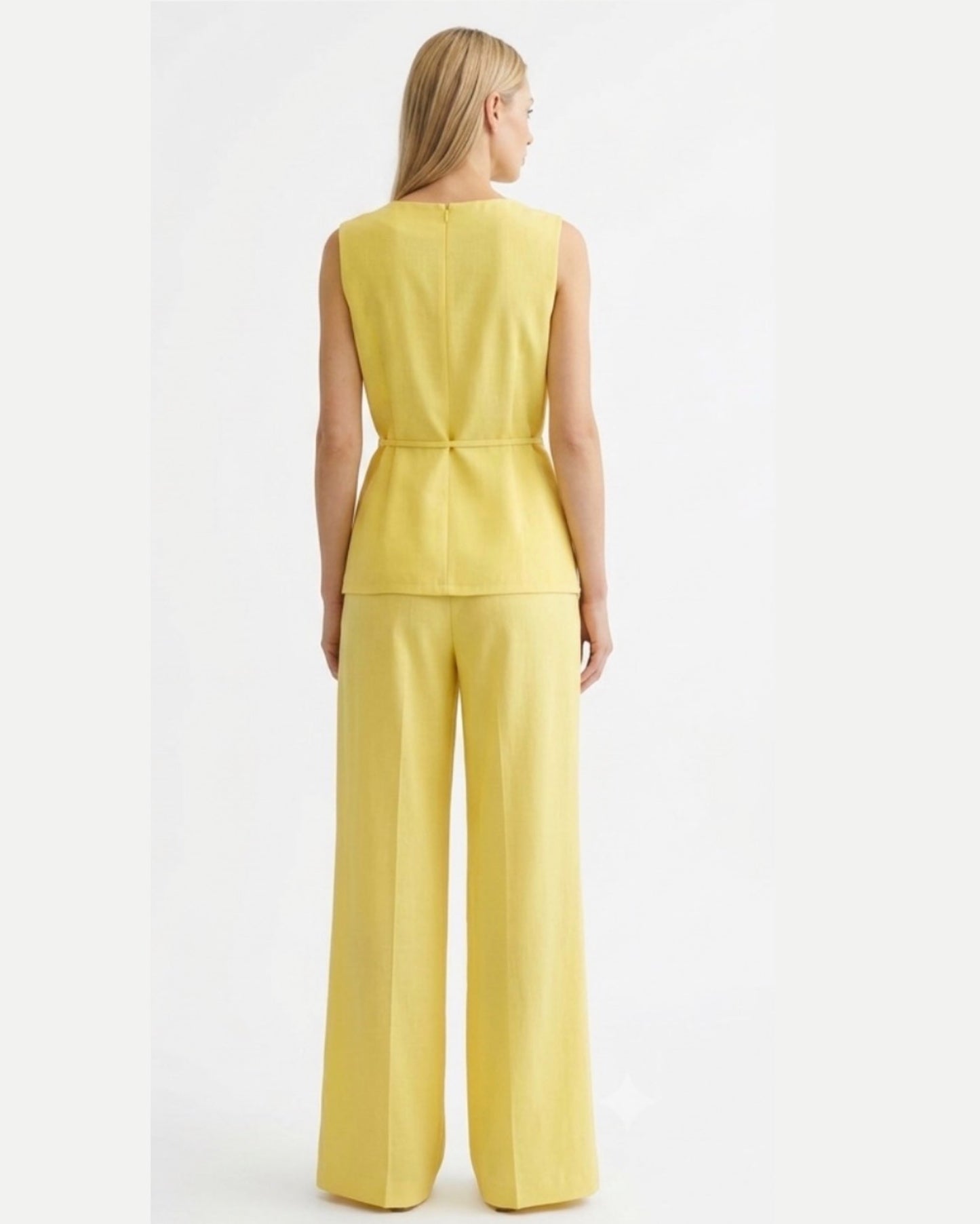 Conjunto Dos Piezas Amarillo: Top Cruzado Peplum con Cinturón y Pantalón Wide Leg