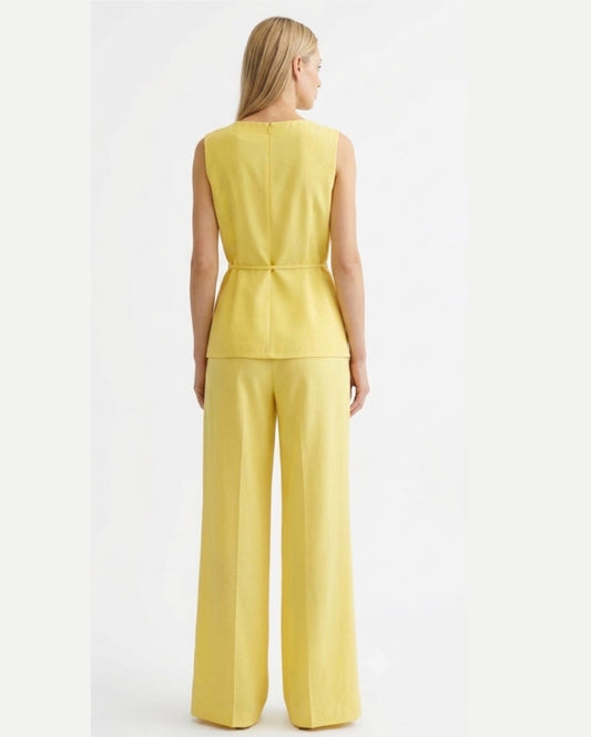 Conjunto Dos Piezas Amarillo: Top Cruzado Peplum con Cinturón y Pantalón Wide Leg