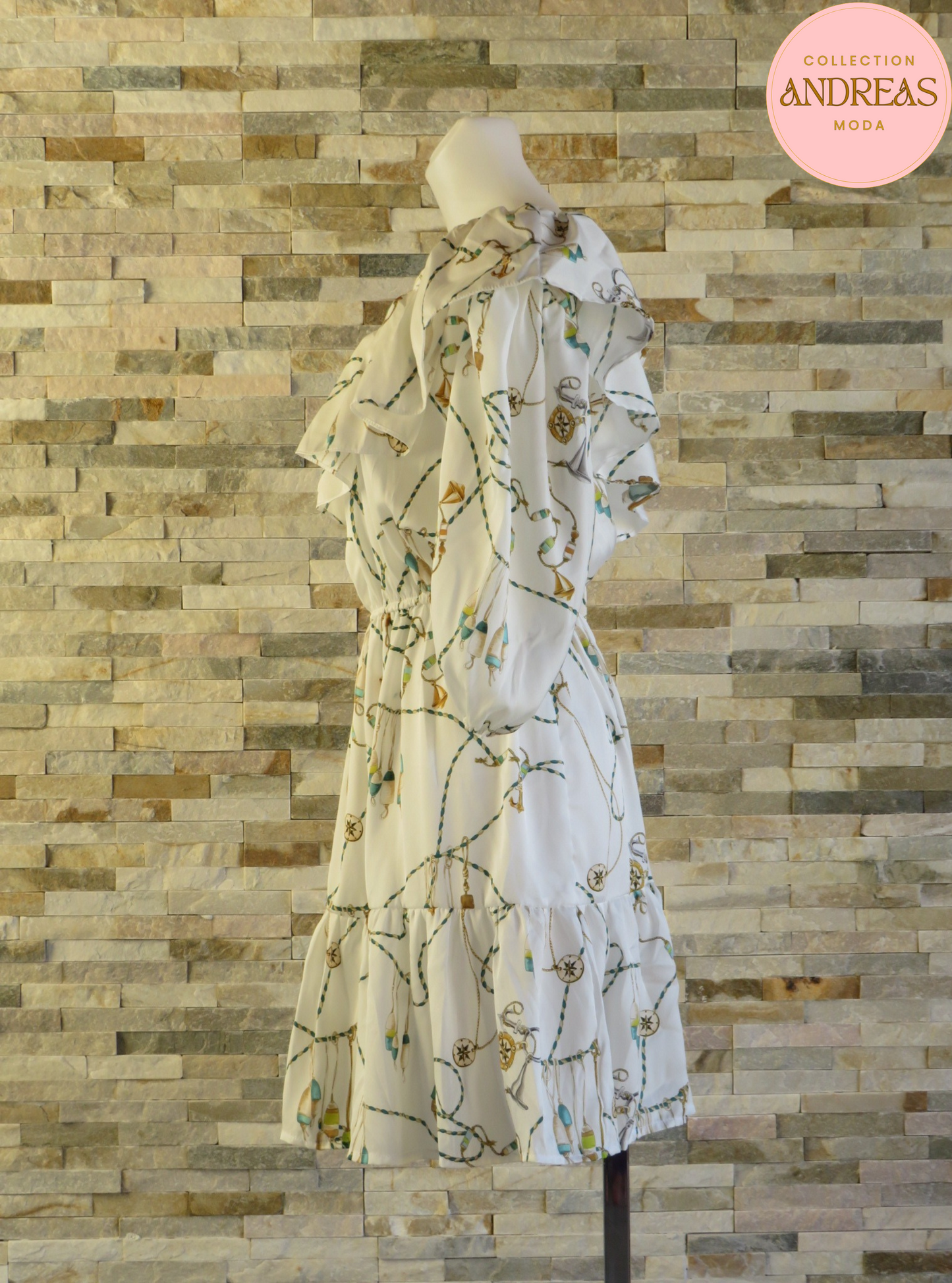 Vestido vaporoso con volantes