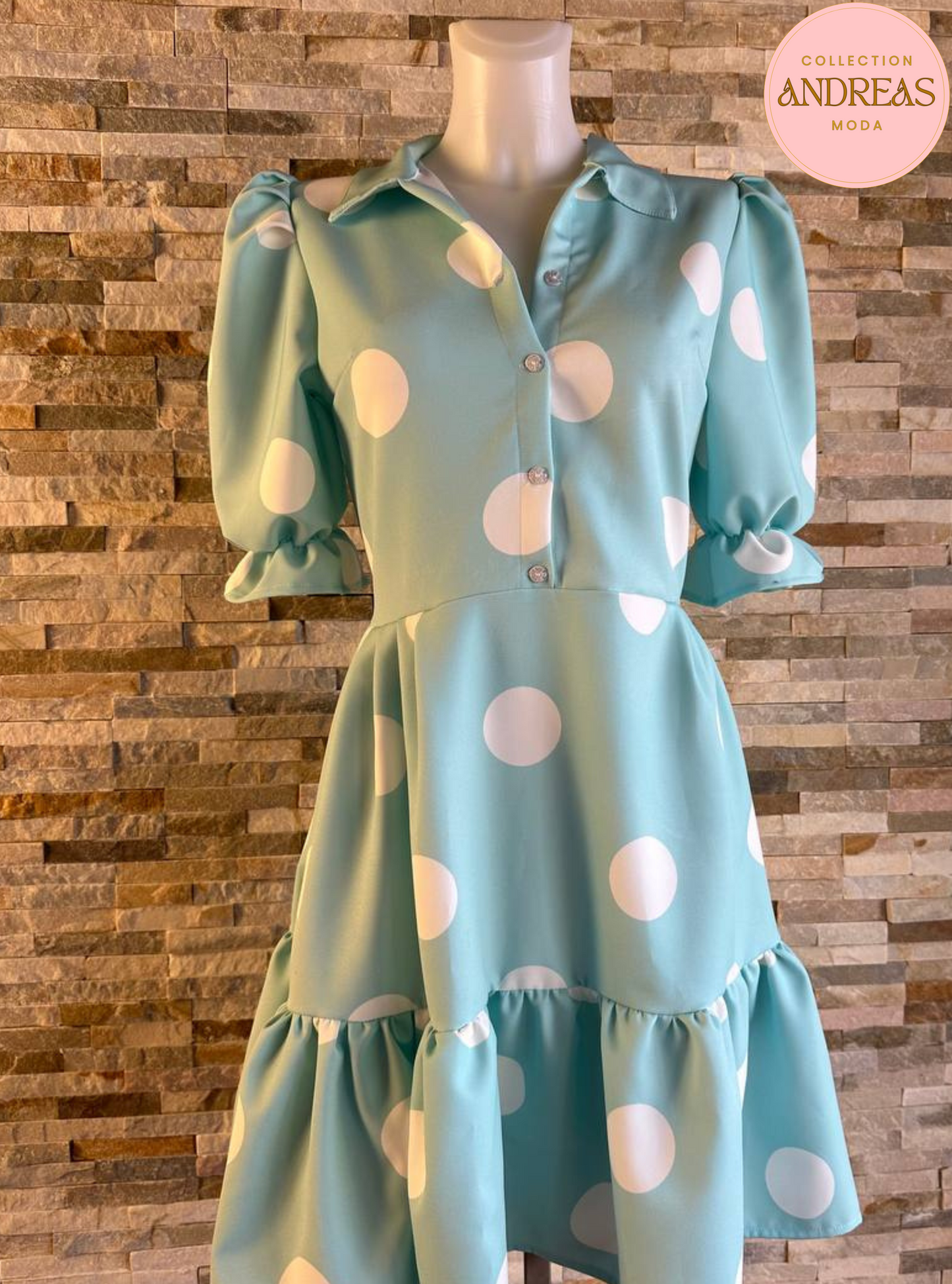 Vestido azul con lunares