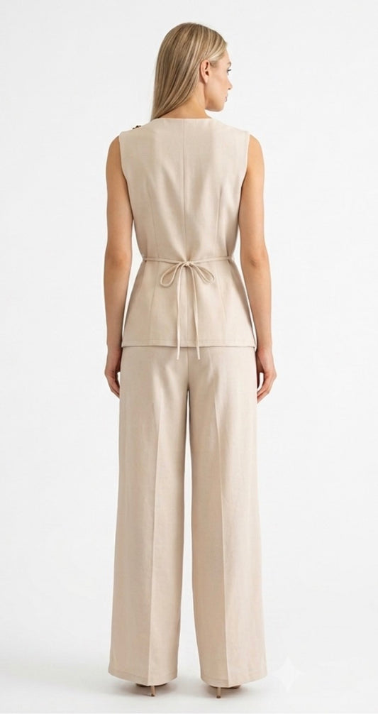 Conjunto Elegante Dos Piezas Beige: Chaleco Cruzado con Lazo y Pantalón Wide Leg